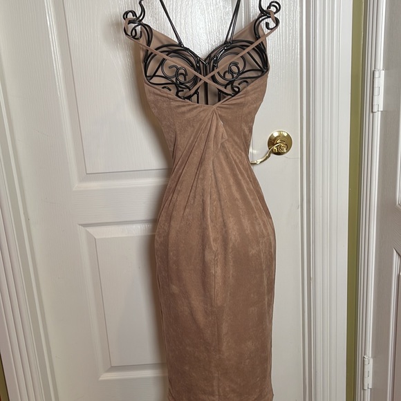 Nude Velvet Midi Dress - Picture 3 of 4